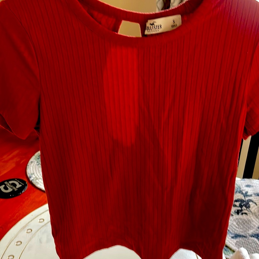 Hollister size small knotted open back ribbed t-shirt